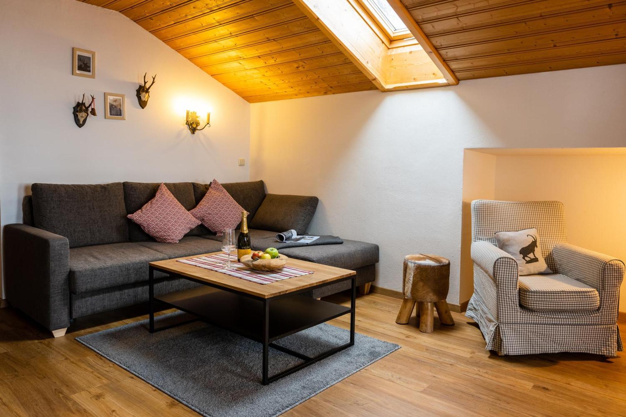 Ferienwohnung Bergfrieden Krun Room photo